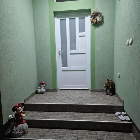 Boletova Kuca Na Dan アパート